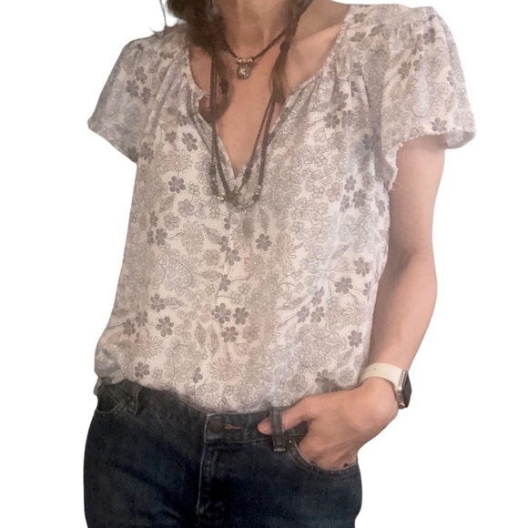 Loft Sz XS Peasant Top Blouse Cottagecore Boho Floral Neutral Keyhole Ruffled - Picture 1 of 9